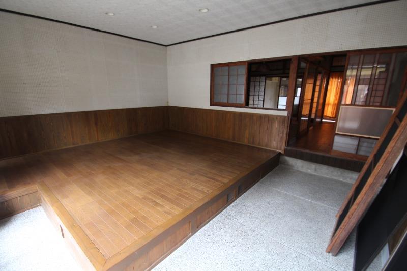 玄関　玄関です。