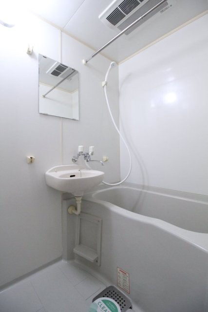 バス・シャワールーム　お風呂で日々の疲れを落としましょう