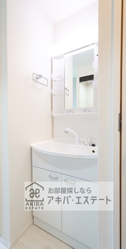 洗面設備　同一仕様写真