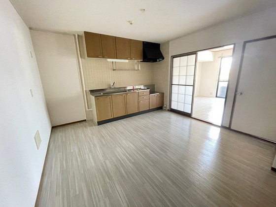 居室・リビング　※他の号室の写真です。