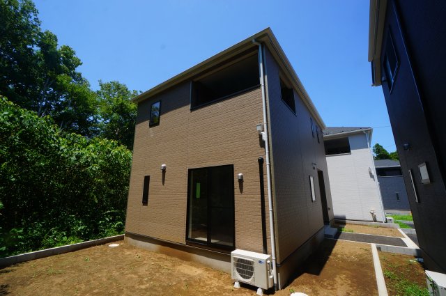 建物外観　物件、駅でお待ち合わせでのご案内歓迎！