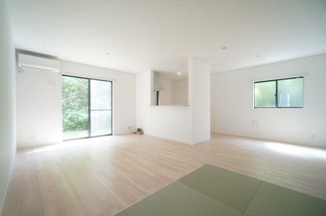 居室・リビング　当日の見学大歓迎！