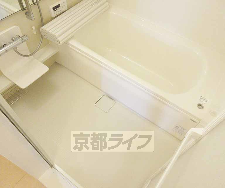 バス・シャワールーム　大きなお風呂！
