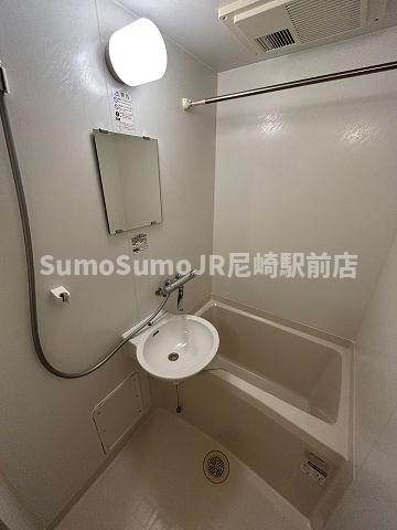 バス・シャワールーム　お風呂です