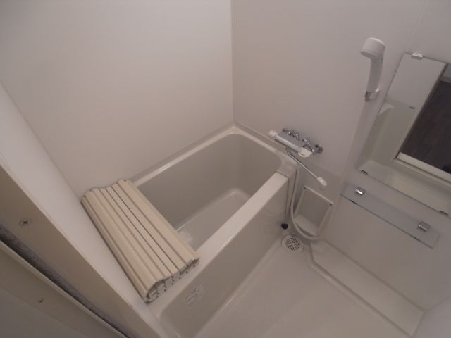 バス・シャワールーム　お風呂きれいです。