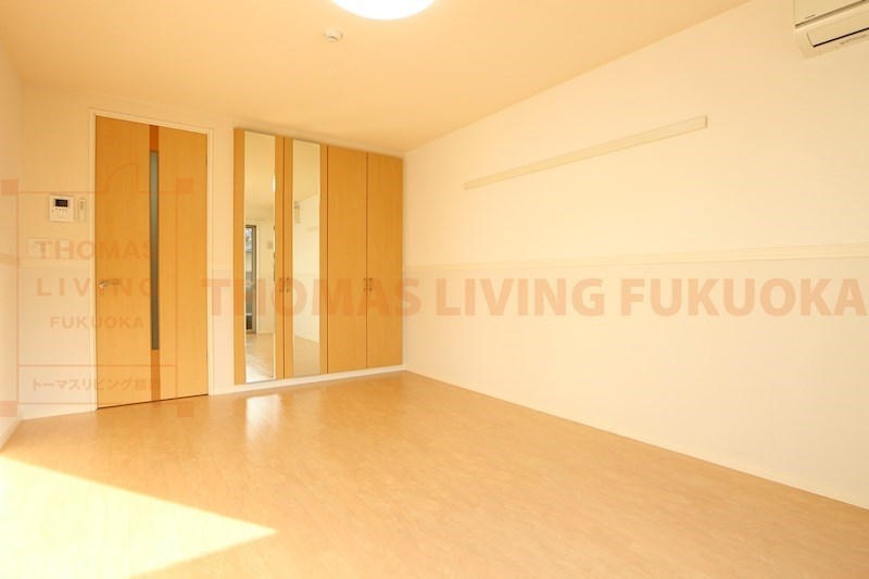 その他　家具の配置のしやすい洋室。