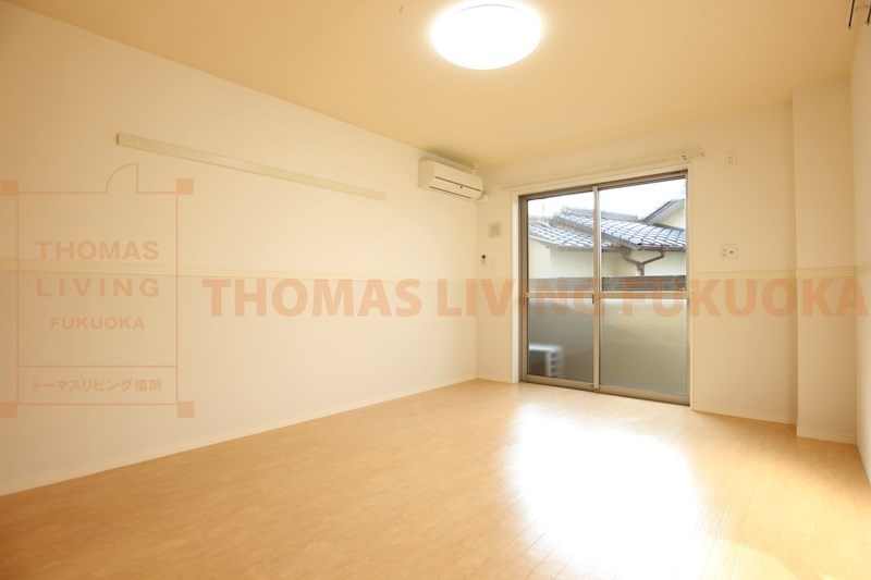 居室・リビング　日当たり良好なお部屋です。