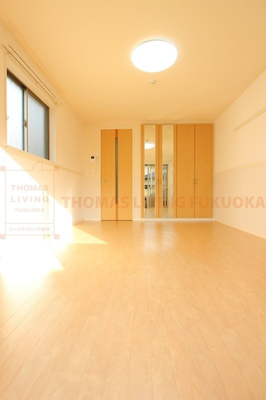 その他部屋・スペース　家具の配置のしやすい洋室です。