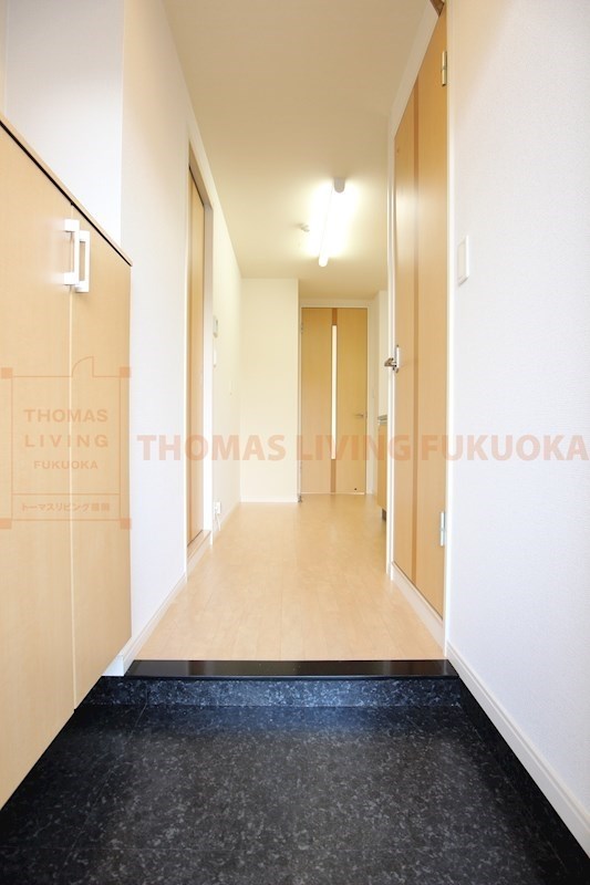 玄関　シューズボックス付いてます。