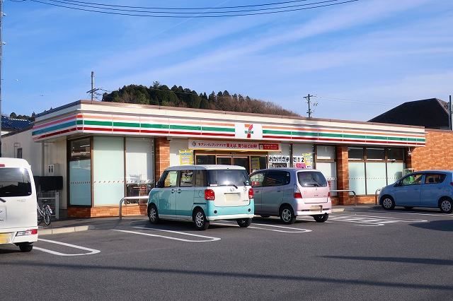 コンビニ　セブンイレブン（コンビニ）まで1200m
