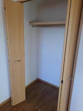 収納　クローゼット