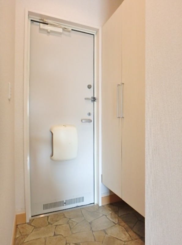 玄関　図面と現状に相違がある場合には現状を優先