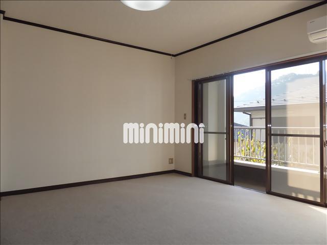 居室・リビング　正方形の洋室ですよ