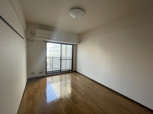 居室・リビング　同物件別号室の写真です。