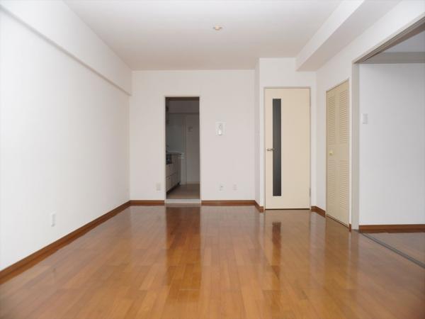 居室・リビング　内装