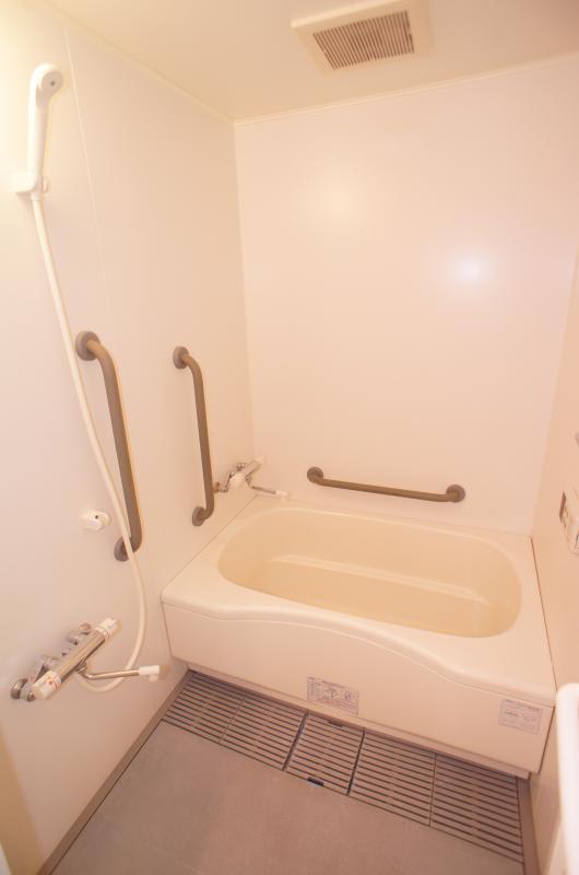 バス・シャワールーム　フローラ新横浜