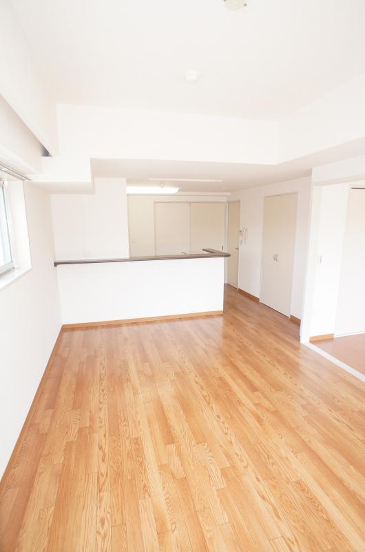 居室・リビング　フローラ新横浜