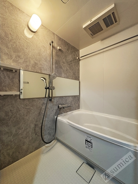 バス・シャワールーム　広いお風呂で疲れた身体を癒しませんか？？