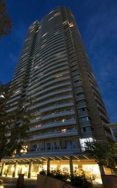 建物外観　落ち着いた雰囲気の外観です