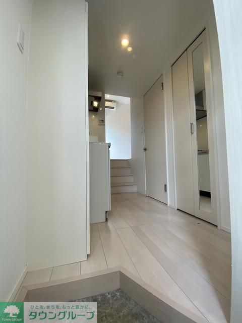 玄関　キッチン