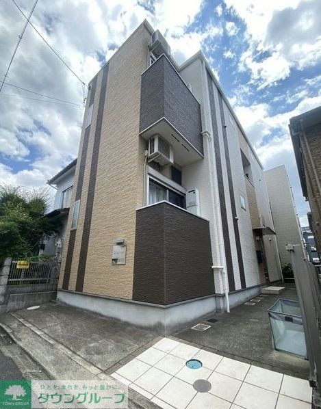 建物外観　エントランス