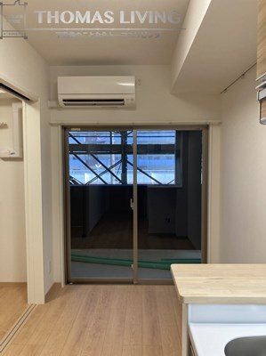 居室・リビング　階数によりフロアやクロスの色が異なります。