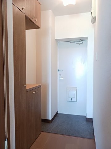 玄関　収納もある玄関です