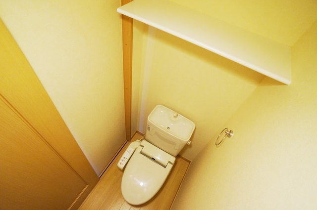 トイレ　ウォシュレット付きトイレ