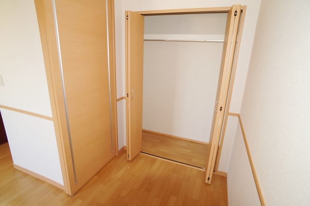 収納　洋室３帖クローゼット