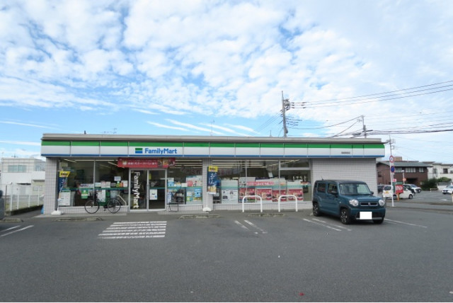 コンビニ　ファミリーマート　高崎高関店（コンビニ）まで120m