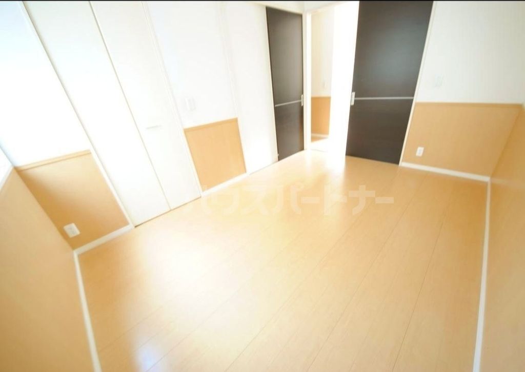 居室・リビング　玄関