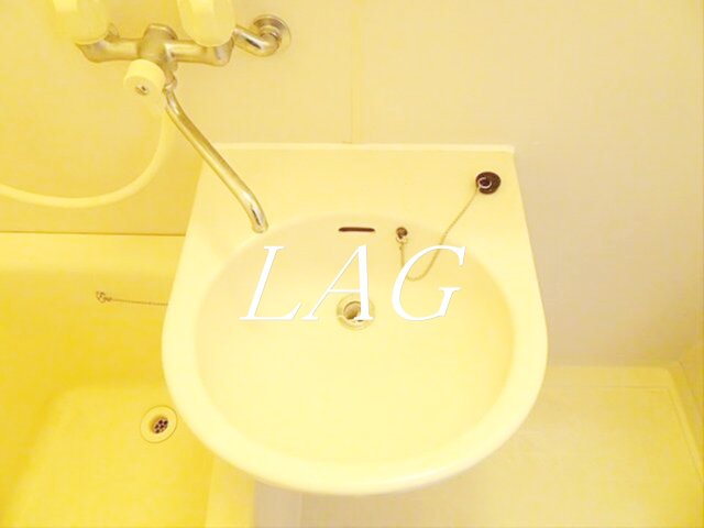 洗面設備　洗面台です。