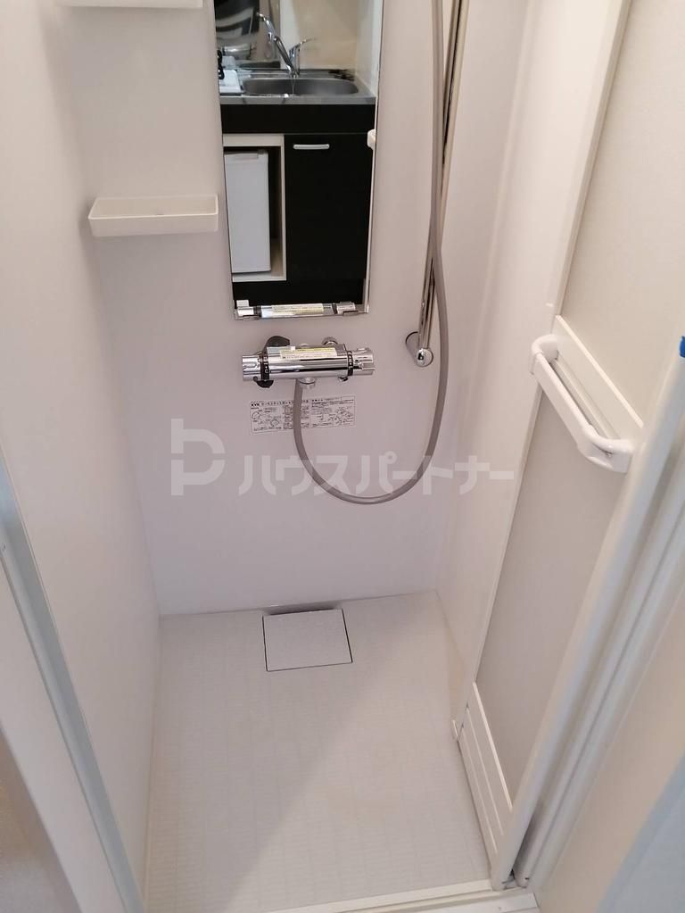 バス・シャワールーム　シャワールーム