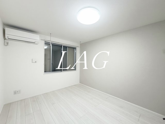 居室・リビング　洋室のお部屋です。（同仕様設備です）
