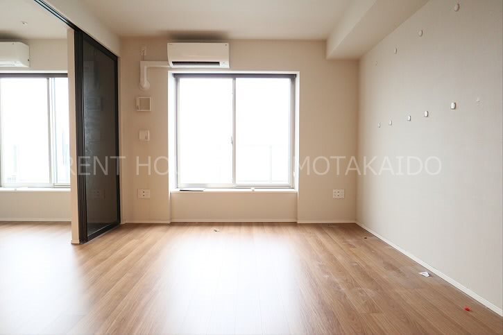 居室・リビング　※別部屋参考写真