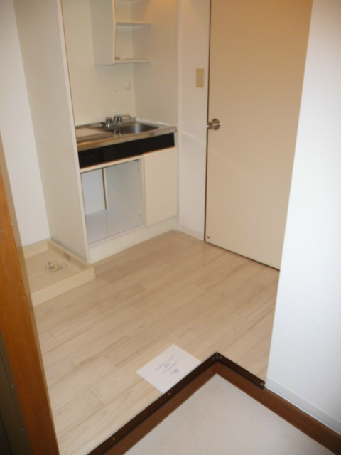 居室・リビング　キッチンまわり