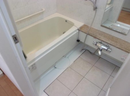 バス・シャワールーム　バス