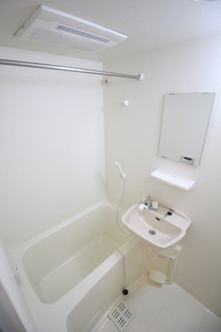 バス・シャワールーム　クオーレ茗荷谷　文京区大塚3