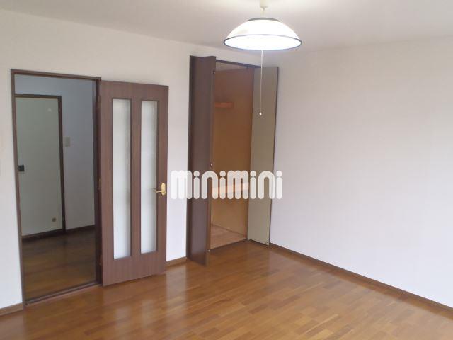 居室・リビング　広い９帖のお部屋です。