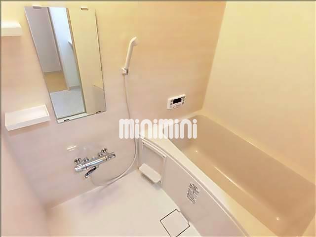 バス・シャワールーム　追い焚き機能付きのお風呂です。（参考写真）