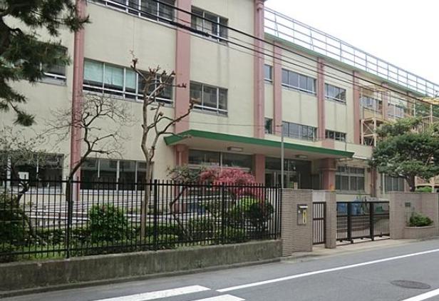 小学校　豊島区立高松小学校（小学校）まで517m