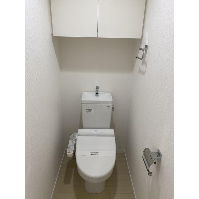 収納　天吊り収納