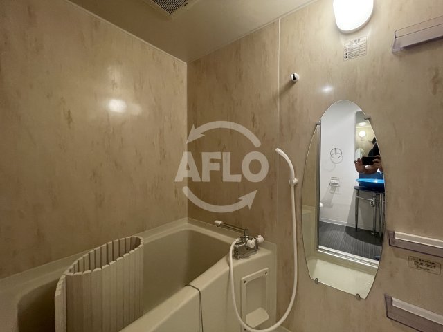 バス・シャワールーム　LaDouceur江坂　浴室