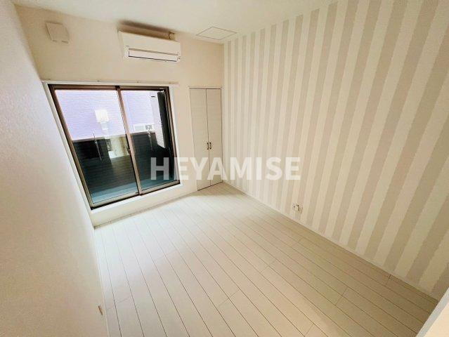 居室・リビング　※室内画像は別号室のもの