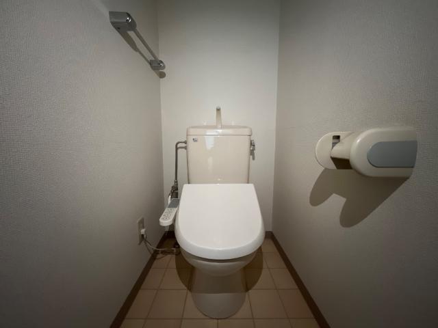 トイレ　シャワー付トイレ