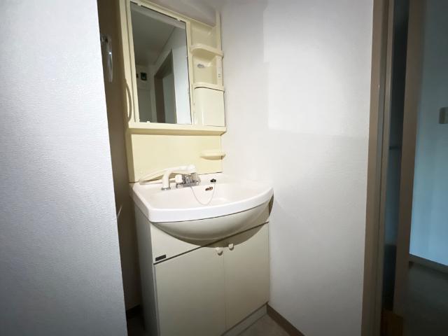 洗面設備　洗髪洗面化粧台