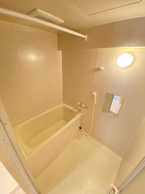 バス・シャワールーム　お風呂で日々の疲れを落としましょう