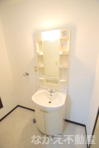 洗面設備　脱衣スペースもあります