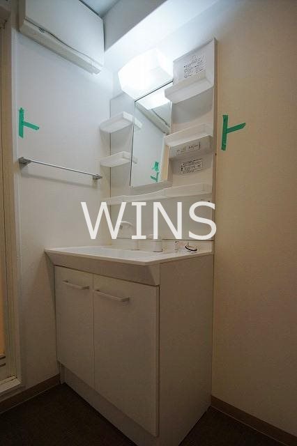洗面設備　別部屋参考写真です
