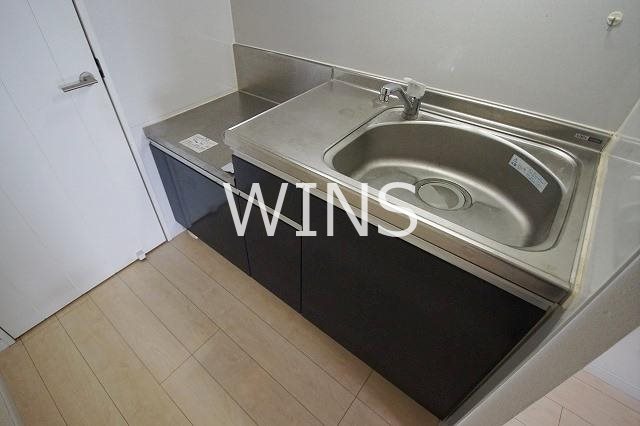 キッチン　別部屋参考写真です